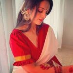 Anjana Sukhani Instagram – She beats to the beauty of her wildflower heart and seashore soul….
HNM @deeartistry9 
@kri.entertainment Somewhereontheearth