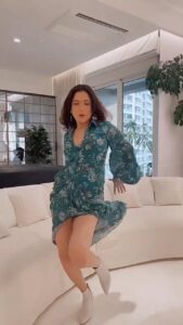 Ankita Lokhande Instagram - Yeh ek zindagi kaafi nahin hai 🔥 #dancereel #aftersolong #trendingreels #freestyle #dancedancedance #dancewithanky