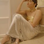 Ankita Lokhande Instagram - One of the best looks till now and I love it 😍 #absolutlyaboutlastnight Styled by - @anusoru @nidhikurda Hair- @the_art_case_byfarah Makeup- @cashmakeupartistry Shot by - @jogi.media