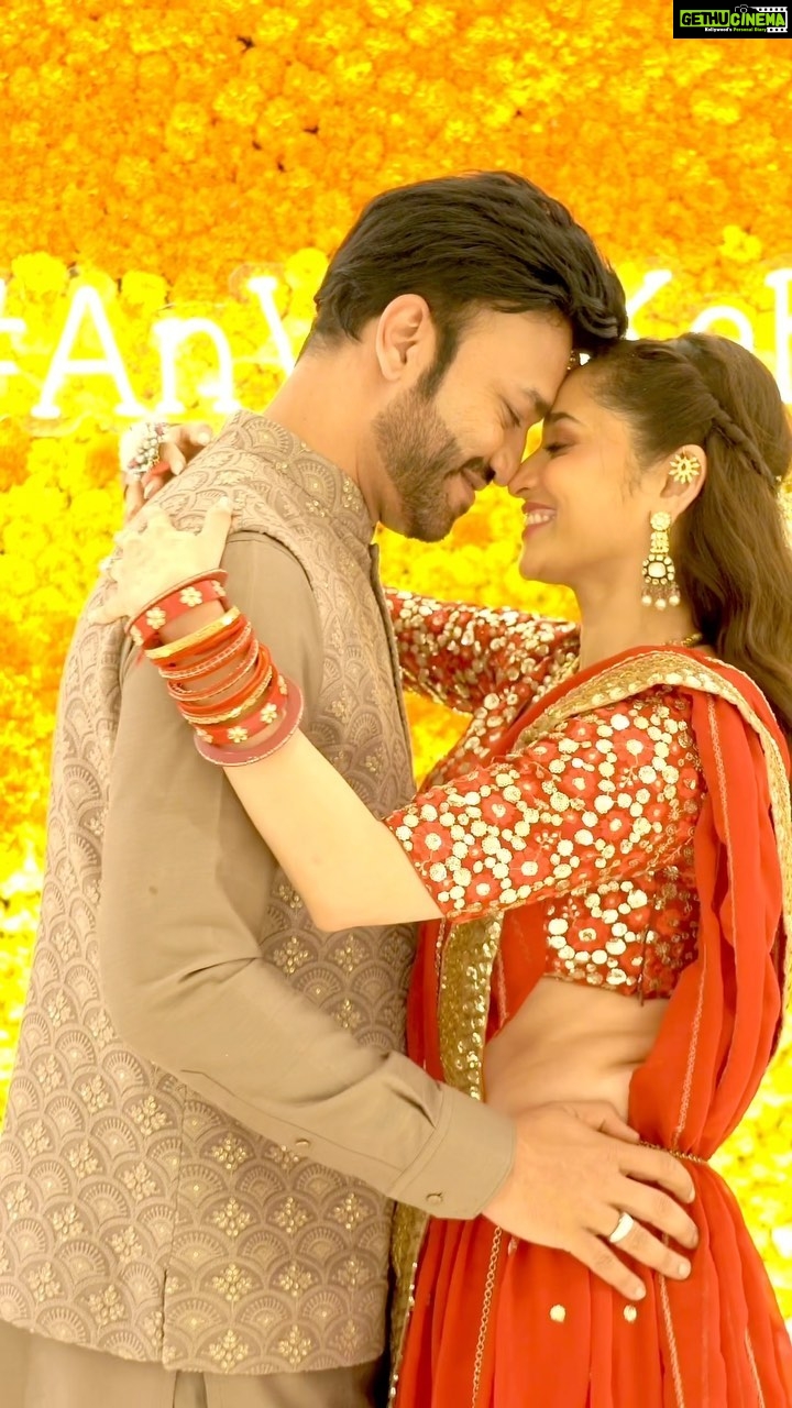Ankita Lokhande Instagram - Mr. And Mrs.Jain Our 1st karwachauth ❤️ #anvikikahani #anvikikarwachauth Stylist @castelino_priyanka Outfit @karagiri_ethnic Event organizer- @twinflame_events Shot by- @montypanesarphotography Jewellery @doi_designersofindia Vicky wearing @rachitkhannaofficial