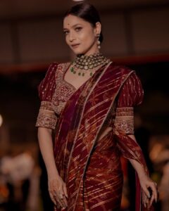 Ankita Lokhande Instagram - 💕 Wearing- @qbysoniabaderia Jewellery @doi_designersofindia Stylist @castelino_priyanka Vicky in @nehagursahani.india