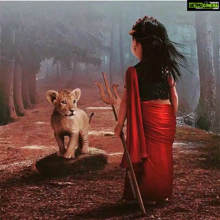 Ankita Lokhande Instagram - हे अंबिका, आने वाले रास्ते कठिन तो होंगें ही, बस उनको पार करके आगे बढ़ने का होंसला दीजिए।। माता पिता का स्वास्थ्य सही रहे और उनके चेहरे पे मुस्कान बनी रहे, बस ये आशीर्वाद दीजिए ।। #jaimatadi #navaratri #durgapuja #saptami #shubhosaptami #culture #hinduism #sanatandharma #grateful #maadurga #durga #jagatjanani #ashtami #dussehra #festival PS:- Shout out to all the amazing photographers and artists for these beautiful Durga portraits.