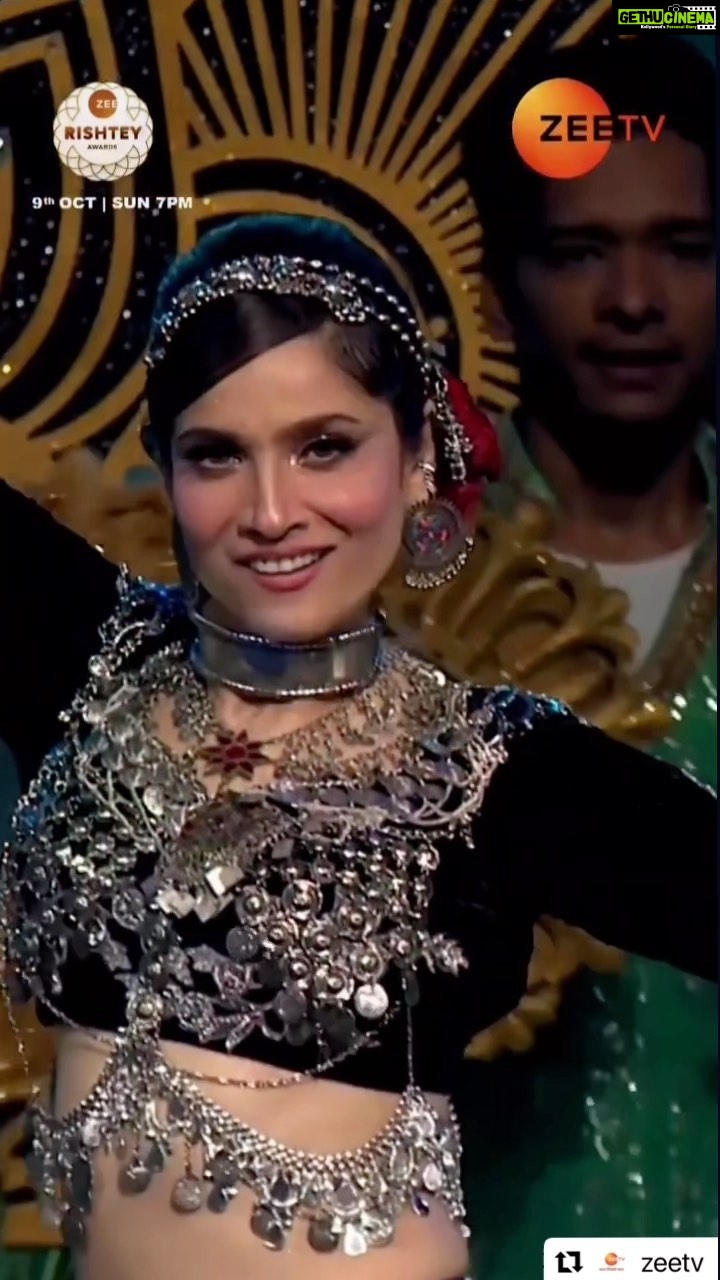 Ankita Lokhande Instagram - #Repost @zeetv with @use.repost ・・・ Chalaane apna jaadu aur churaane sabka chain, aa rahi hain #AnkitaLokhandeJain. 💃 Dekhiye #ZeeRishteyAwards, Sunday, 9th October, shaam 7 baje, sirf #ZeeTV par. #ZeeRishteyAwards2022 #ZeeTVKe30Saal #zeeonthegoreels