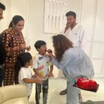 Ankita Lokhande Instagram - Happy 6 months to us baby 👶 Thanku family to making it so special. Love u guys… special thanks to my lovely bhabhi for making it so memorable. I m already missing everyone. Jaldi aana wapas.. lots of love ❤️ Riya Vivaan chachi is missing u 😘
