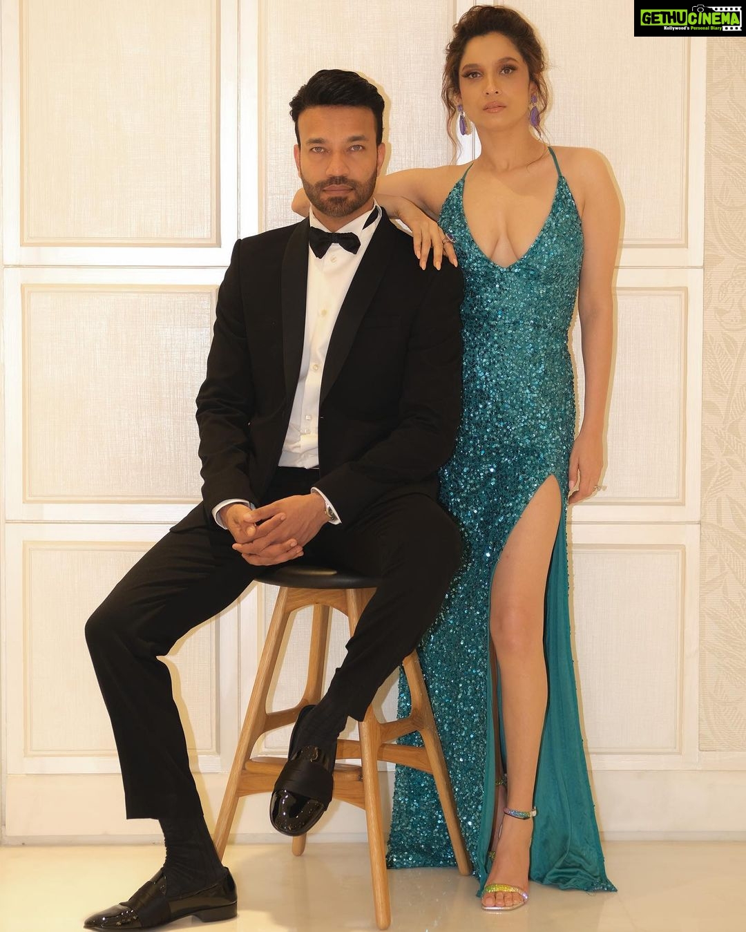 Ankita Lokhande Instagram - It is good to win awards but the most important is to win it together. Congratulations baby for winning the best Jodi award. #internationaliconicawards2022 #bestjodiawardwinners #anvikikahani Outfit : @aleta.official Jewellery : @anayah_jewellery Styled by : @shaleenanathani Assisted by : @ruchikapoor Photography by: @sanjaydubeyphotography