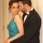 Ankita Lokhande Instagram - It is good to win awards but the most important is to win it together. Congratulations baby for winning the best Jodi award. #internationaliconicawards2022 #bestjodiawardwinners #anvikikahani Outfit : @aleta.official Jewellery : @anayah_jewellery Styled by : @shaleenanathani Assisted by : @ruchikapoor Photography by: @sanjaydubeyphotography