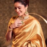 Ankita Lokhande Instagram - I'm just a Girl who decided to go for it!!! #mumbaiachieversawards2023 #ankitalokhande #mostsuperstylishdiva #awardnight Saree @samyakksarees Jewellery @mkjewels_india @vblitzcommunications Stylist @castelino_priyanka Make up @cashmakeupartistry Hair @the_art_case_byfarah Photographer: @rohitsrivastava_ @ajay.inscape Assisted by: @apoorvd