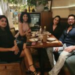 Ansha Sayed Instagram - One of the best evenings spent @hrishikesh.11 @shraddhamusale @janvicg BKC