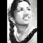 Ansha Sayed Instagram – The most beautiful, gentle and melodious !
Happy Birthday Didi..I simply have no words to describe you ❤❤❤