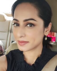 Ansha Sayed Instagram - Throwback to the time when we used to move and live freely 👸