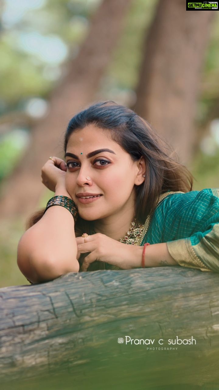 Anusree - 63.6K Likes - നീ അരികിൽ നിൽക്കും നേരം
പ്രണയം കൊണ്ടെൻ കരൾ പിടയും....
Video @pranavcsubash_photography
Cuts @abhishek.g_a
#reelvideo #reelinstagram #reelsinstagram #reelsindia #malayalamcinema #malayalamsongs #reel #reelsviral #reelitfeelit