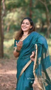 Anusree Instagram - So many reasons to be happy like this...💜💜💜💜

#theday#everydayisbeautiful
#behappyalways❤️ #réel #newreel #greennature #smilemore #happylife #memories 

Video @pranavcsubash_photography 
Cuts @abhishek.g_a