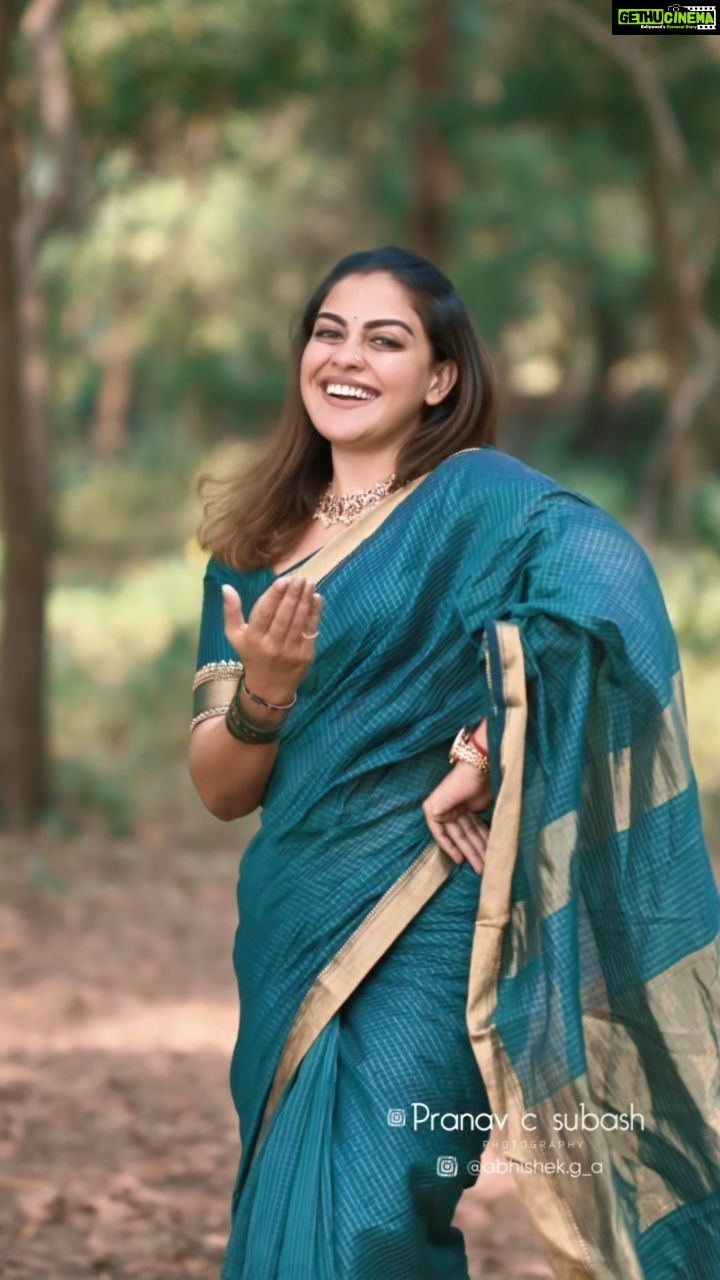 Anusree Instagram - So many reasons to be happy like this...💜💜💜💜 #theday#everydayisbeautiful #behappyalways❤️ #réel #newreel #greennature #smilemore #happylife #memories Video @pranavcsubash_photography Cuts @abhishek.g_a