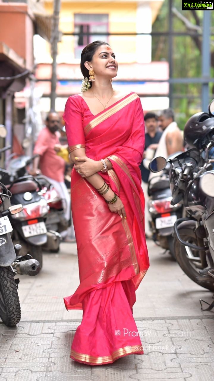 Anusree - 83.7K Likes - മല്ലിപ്പു ഇഷ്ടം....
Video @pranavcsubash_photography
Cuts @abhishek.