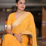 Anusree Instagram – Yes…my favourite attire again…in the deliberate choice of colour…to make a statement…. happiness is the key to a fulfilling life… pursue it with all you have…..

MaH @pinkyvisal 
Click @saneshphotography
Saree @iha_designs