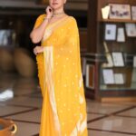 Anusree Instagram – Yes…my favourite attire again…in the deliberate choice of colour…to make a statement…. happiness is the key to a fulfilling life… pursue it with all you have…..

MaH @pinkyvisal 
Click @saneshphotography
Saree @iha_designs