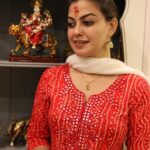 Anusree Instagram - May your life be filled with the happiness on this festival of Navaratri!!! #navaratri #blessed #temples #templelooks #navaratri 📷 @mahesh_bhai