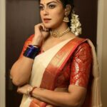 Anusree Instagram – Saree is great in any colour but this combination is an epitome of elegance..for every girl. Feeling sassy, feeling loved , feeling  like a Diva…..

MaH @pinkyvisal 
Accessories @varuthri_findings