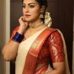 Anusree Instagram – Saree is great in any colour but this combination is an epitome of elegance..for every girl. Feeling sassy, feeling loved , feeling  like a Diva…..

MaH @pinkyvisal 
Accessories @varuthri_findings