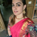 Anusree Instagram – Simply traditional!!!

Neckpiece @varuthri_findings
Ear ring @varuthri_findings