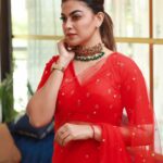 Anusree Instagram – Red is a bit of Everything…
Kinda classy..
Kinda Crazy….❤️

MaH @sijanmakeupartist
Click @pranavraaaj
Saree @veenavijiclothing 
Neckpiece @varuthri_findings