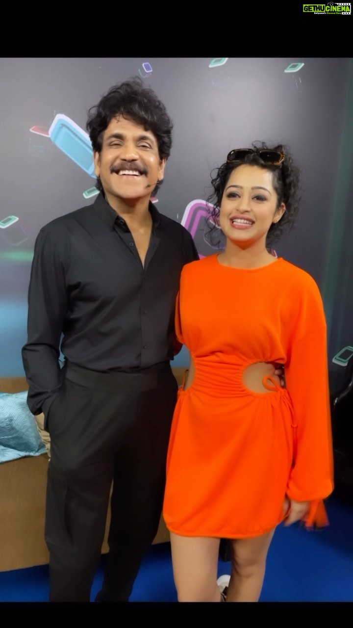 Apsara Rani Instagram - #akkineninagarjuna #fangirl #fangirlmoment 🧡🖤