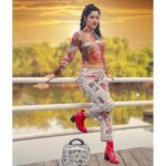 Apsara Rani Instagram - DREAM big SPARKLE more SHINE bright ✨