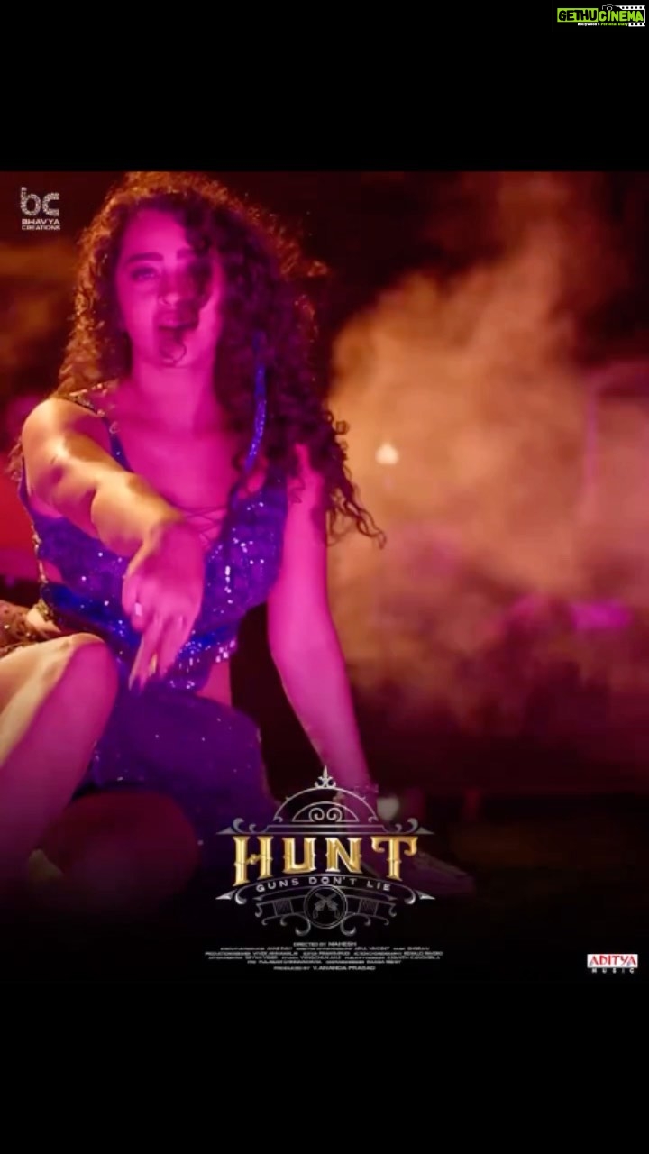 Apsara Rani Instagram - The moves are setting the dance floor ablaze🔥 2M+ views for #PapaThoPailam song from #Hunt ❤️🔥 - https://youtu.be/Gd0NIfqMUOk #HuntTheMovie @isudheerbabu #apsararani @bharath_niwas @srikanth.meka @mahesh.surapaneni @ghibranofficial @iammangli @nakash_aziz @shyamkasarlalyrics @adityamusicindia @vincentarul @bhavyacreationsofficial
