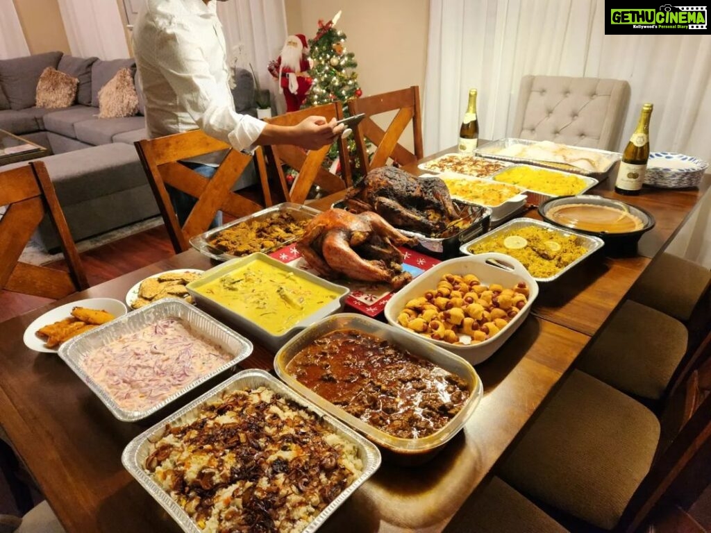 Archana Suseelan Instagram - Happy Thanksgiving to everyone from our ECCMA family @eccmafamily #friendsgiving #friendslikefamily #thanksgiving #turkey