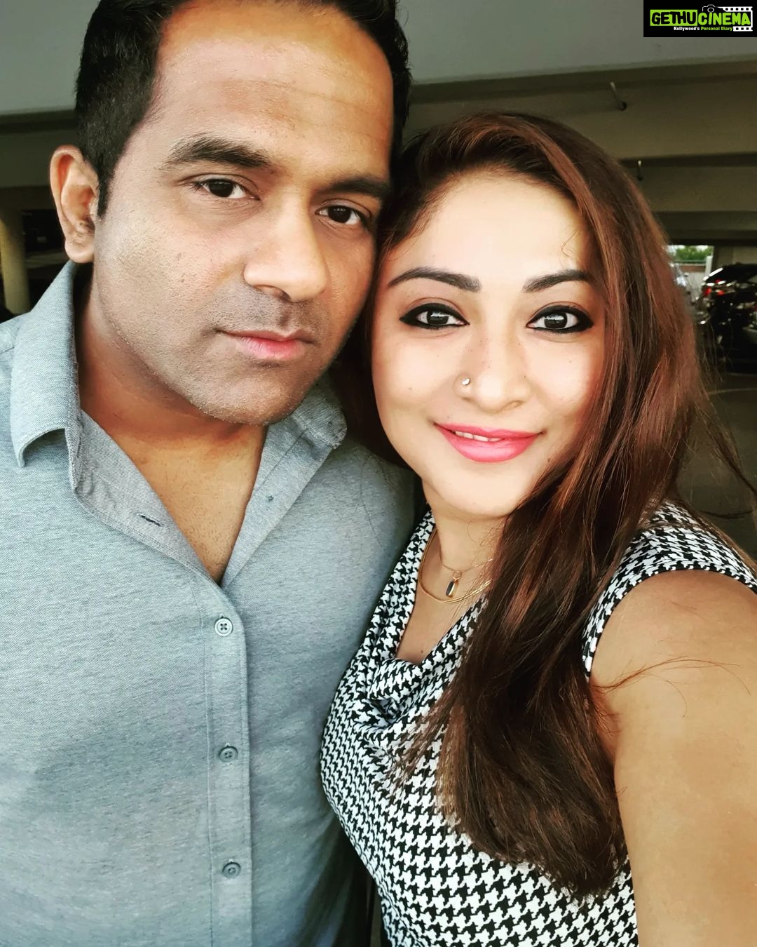 Archana Suseelan Instagram - Saturday night out with hubby @praveen2261 ROOFTOP
