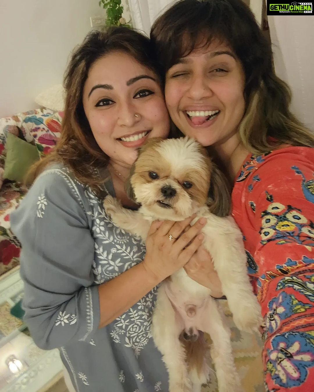 Archana Suseelan Instagram - Mom @ranjini_h , kid ( Buddy) and grandma @archana_suseelan in one frame 😍