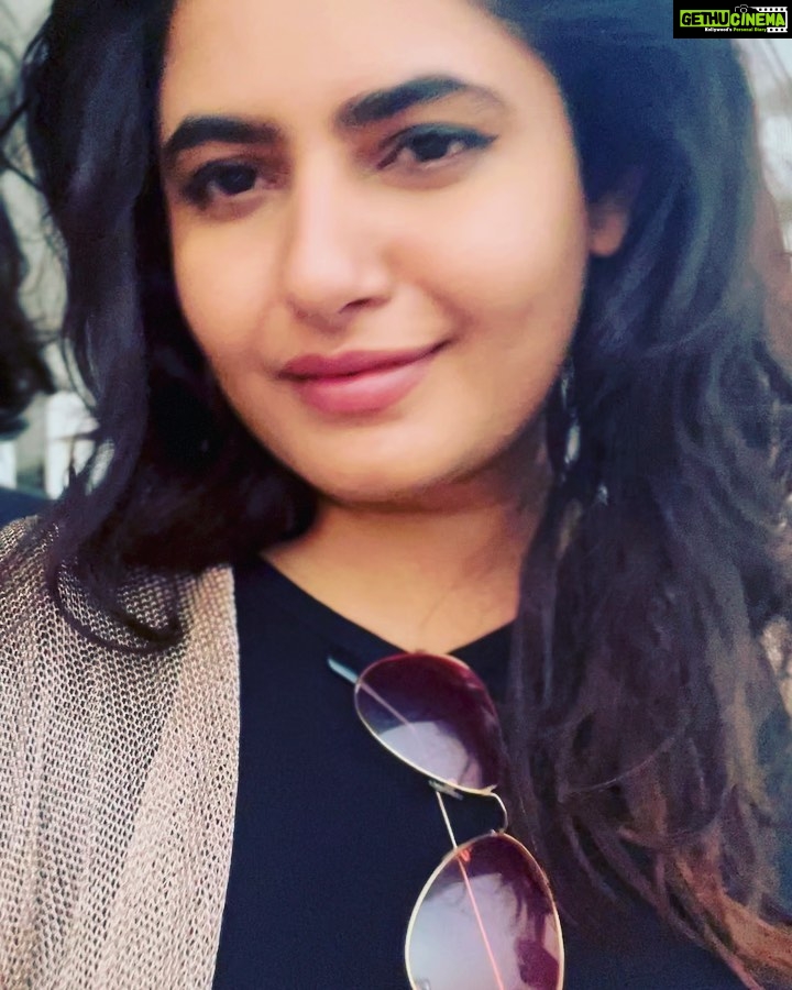 Ashima Narwal Instagram - Goods and friends!
