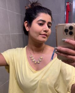 Ashima Narwal Instagram - Face mask kinda day!