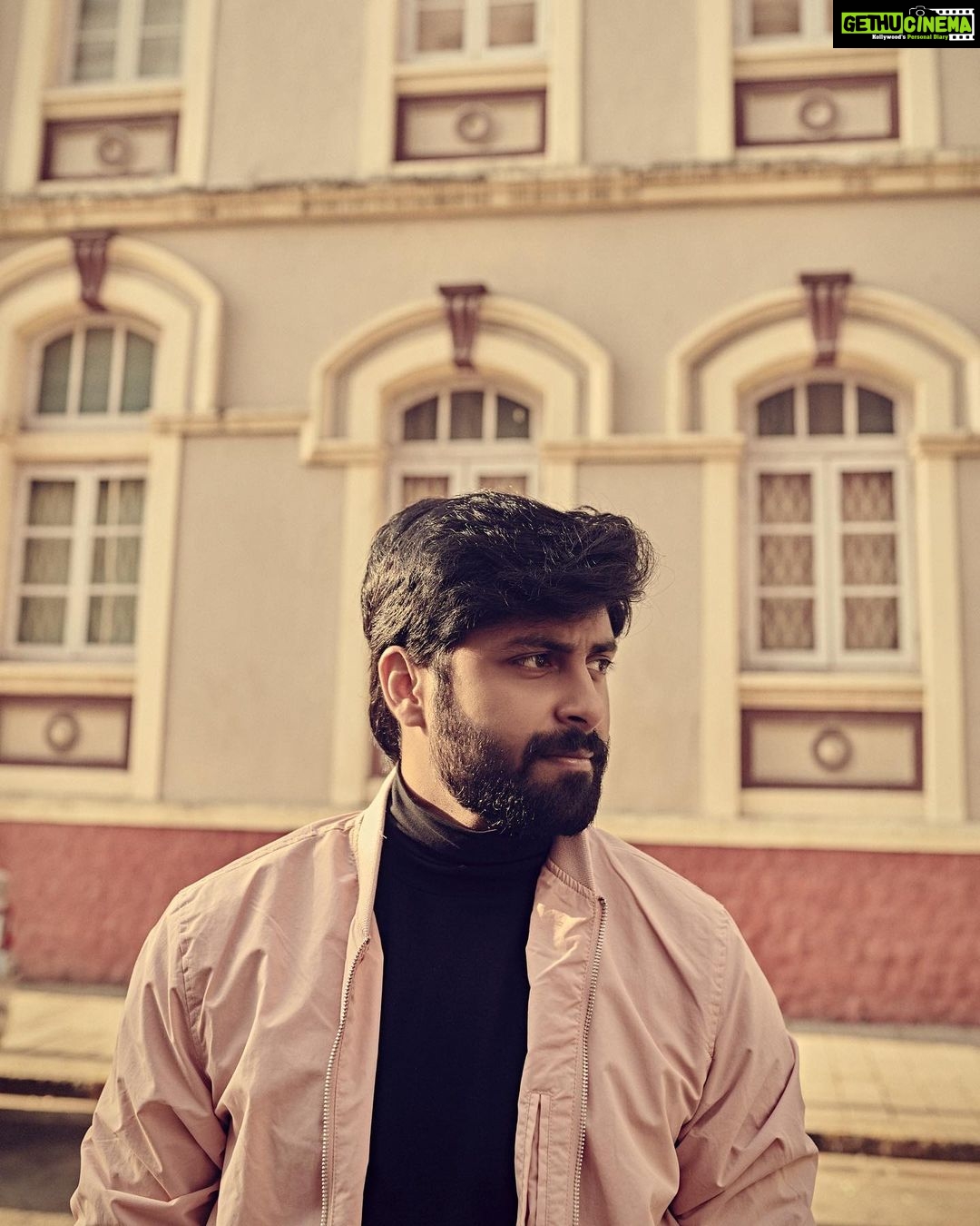 Ashwin Kumar Instagram - My People - my support system. The love and support you guys have shown has been the constant source of energy for me through thick and thin. It is that which spurs me on. I always strive to live up to my fans’ expectations and be considerate of your wishes as it is your love that has afforded me a career. While I am infinitely thankful to you all, I believe that the best form of gratitude is to give my best performances and be worthy of the love that you all shower on me. Thanks for making my birthday memorable 💞 📸 @vaishnavpraveen
