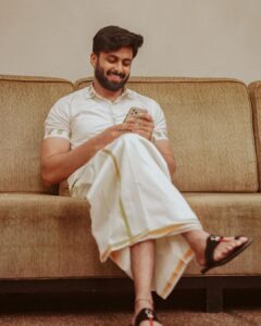Ashwin Kumar Instagram - அழகென்பது மனதுதானே தவிர முகமல்ல!✨ ✨✨✨✨✨✨

🥼 @anushaa13 
📸 @arunprasath_photography