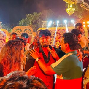 Ashwin Kumar Instagram - நன்றி இறைவனே😇🙏🏻
To all who made this ordinary person as what I am today, I thank you all from the bottom of my heart. Ungal anbu tha en mudhukyellumbu💪🏻♥️. This journey wasn’t easy, the ride to reach here had ups and lot many downs and it’s the only force called LOVE from you people drove me here. It took 7 years for me to proudly say ‘Naa Hero’ of this film (happy tears)🥲🔥. Trident Ravi Sir I am no way related to you but the love you have showered upon me is not second to the love you show towards your son. You gave this wonderful opportunity which people like me could only dream of. From the start of this project you made me feel & treated me like a King. I owe you so much ♥️🙏🏻 
Thank you Rubini Mam for the wonderful hospitality😊
And Richard sir neenga oru nalla manushan. The most disciplined & ethical human I have ever seen. Thank you for everything, will be learning much more from you and the visuals of ESP is going to be a killer🔥
Director Hari, our 7 year journey is finally reaching places & you made it much louder. It’s better to show the baby ESP than talking about it. So that everyone can see how much love we had towards this 🤍
Thank you entire ESP team! Hope people love the hardwork we have put in.

  With love,
 AK

#peopleslove♥️😇🙏🏻