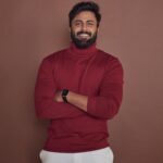Ashwin Kumar Instagram - Meet Abhi💜 Suave, handsome and extremely charming. A man with a mission…Was the mission impossible or has it been accomplished? #MeetCute is Streaming on Sony Liv now! @deepthiiiganta @nameisnani @tprashanti @arifminhaz @ashwinkumar_ak @ananyameka