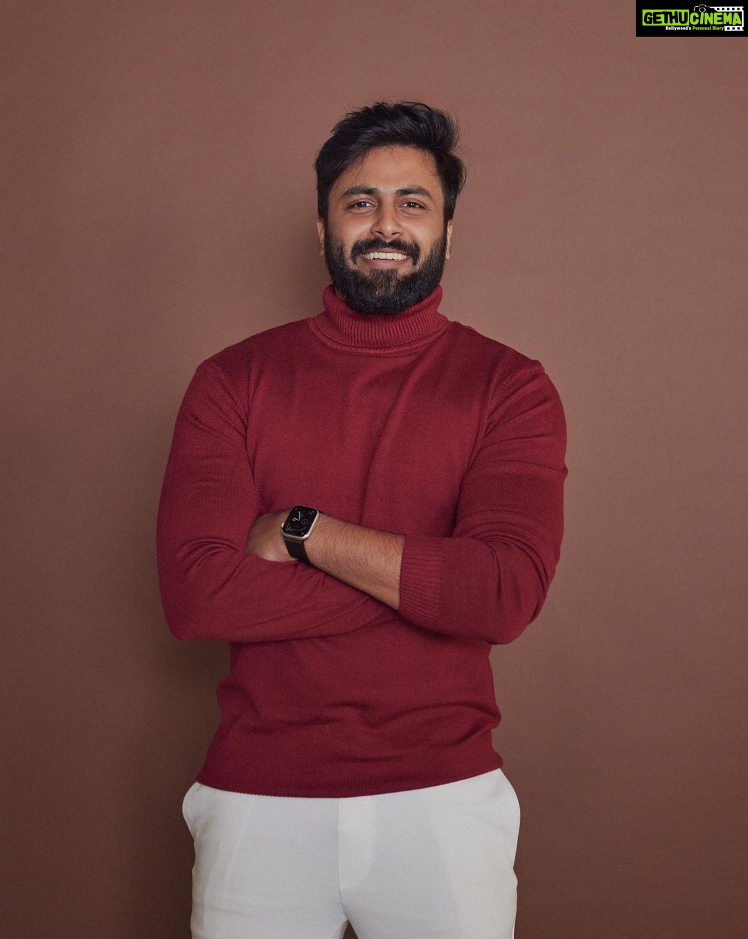 Ashwin Kumar Instagram - Meet Abhi💜 Suave, handsome and extremely charming. A man with a mission…Was the mission impossible or has it been accomplished? #MeetCute is Streaming on Sony Liv now! @deepthiiiganta @nameisnani @tprashanti @arifminhaz @ashwinkumar_ak @ananyameka