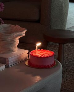 Athiya Shetty Instagram - Idk about you, but I’m feeling 82!!! 👵🏽💝🎂 

Thank you for all the lovely wishes, truly feeling blessed 🙏🏽☀️