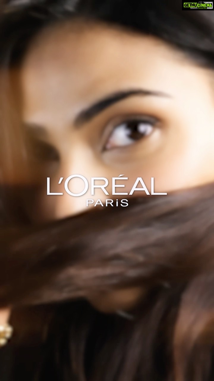 Athiya Shetty Instagram - Never knew that a hair smoothening treatment could take just 5 minutes! Check out my professional smoothening treatment at home with the revolutionary Ex Oil Steam Mask @lorealparis @nykaa #KeepItSteaming #ExOilSteamToShine #SteamToUnfrizz #ExOilDIYSteaming #Collab