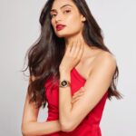 Athiya Shetty Instagram - Glamour, Dramatic, Stylish, Luxury, Versace!  #VersaceWatches #Luxury #Versace #Dramatic #Stylish ♥️