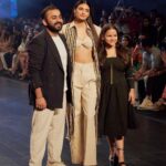 Athiya Shetty Instagram – @rishiandvibhuti x @timesfashionweek 🤎