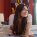 Athiya Shetty Instagram - #Collab Sometimes my life can have a hectic schedule, and often my health & wellness take a backseat. Which is why, I needed something that helps me understand my body the best. Glad that @samsungindia sent me the #GalaxyWatch4. See how it fits perfectly on my wrist, and into my lifestyle! It really knows me best. #Samsung