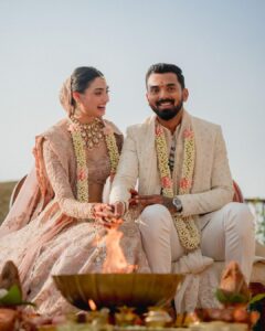 Athiya Shetty Instagram - “In your light, I learn how to love…” ♥️ 

Today, with our most loved ones, we got married in the home that’s given us immense joy and serenity. With a heart full of gratitude and love, we seek your blessings on this journey of togetherness. 🙏🏽