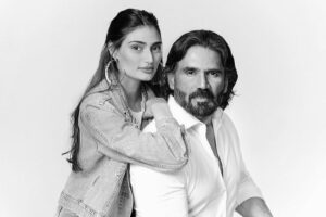 Athiya Shetty Instagram - Happy 60th, Papa! ❤️ You are the one I bare my soul to, the one who reads all my thoughts. No words could ever suffice to express my love for you. You have given us the best things in life--your time, your love and your constant care. Thank you for leading by example and supporting us unconditionally. I love you with all my heart. ps: thank you for the genes!!