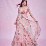 Athiya Shetty Instagram - weekend of love!! 💕