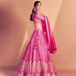Athiya Shetty Instagram - weekend of love!! 💕