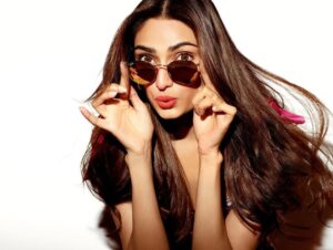 Athiya Shetty Instagram - The #NewMe is more grateful, easy going and mindful! 
Proud to present NUMI Paris with @rahulkl. Get your #NewMe @NUMIParis.
On every purchase of NUMIS, support will be extended to L V Prasad Eye Institute, a World Health Organization Collaborating Centre for Prevention of Blindness. Buy your pair now! Link in @NumiParis bio.