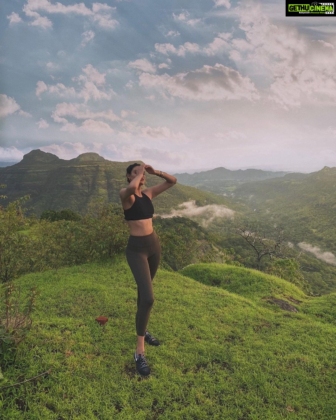 Athiya Shetty Instagram - big isolation!