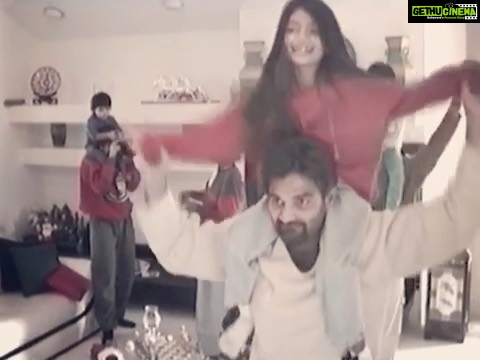 Athiya Shetty Instagram - to my wisest teacher, greatest protector, toughest workout buddy and my bestest friend, happy birthday! love you papa, nobody can match the size of your heart. 🤍 @suniel.shetty
